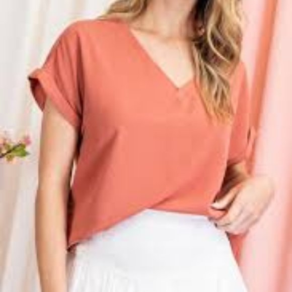 Anthropologie | Cloth & Stone V Neck Tee in Salmon Pink - Picture 1 of 7